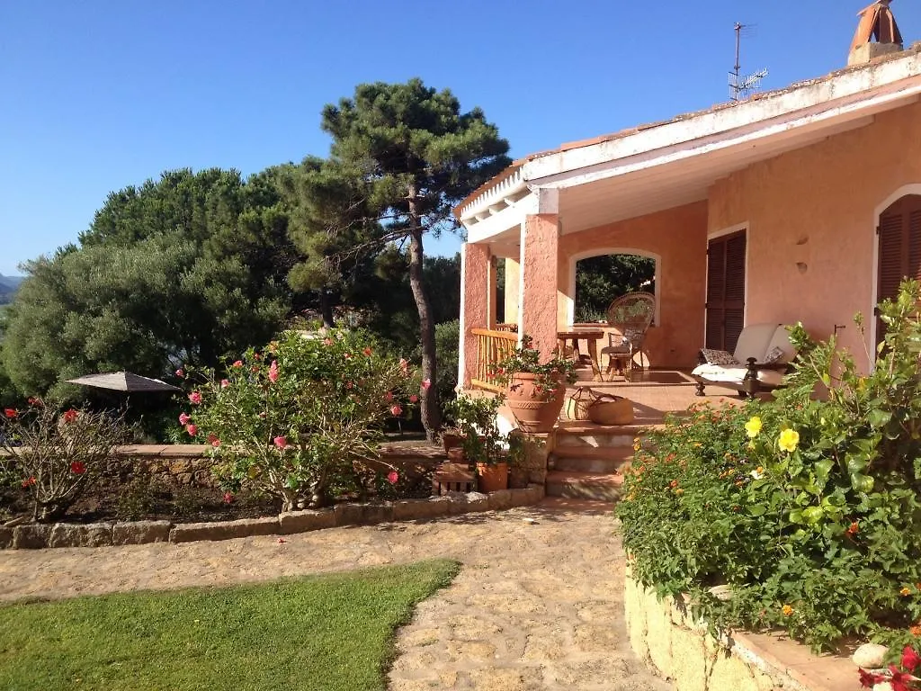 Villa Annalia Cannigione 0*,  Itálie